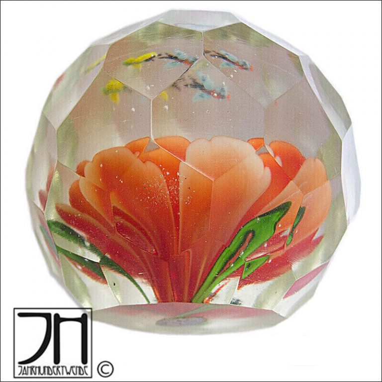 Paperweight Glas Briefbeschwerer Blumen Böhmen facettiert Rot czech glass